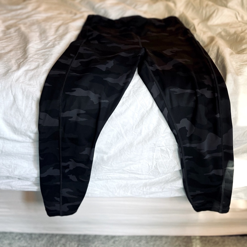 Athleta leggings camo